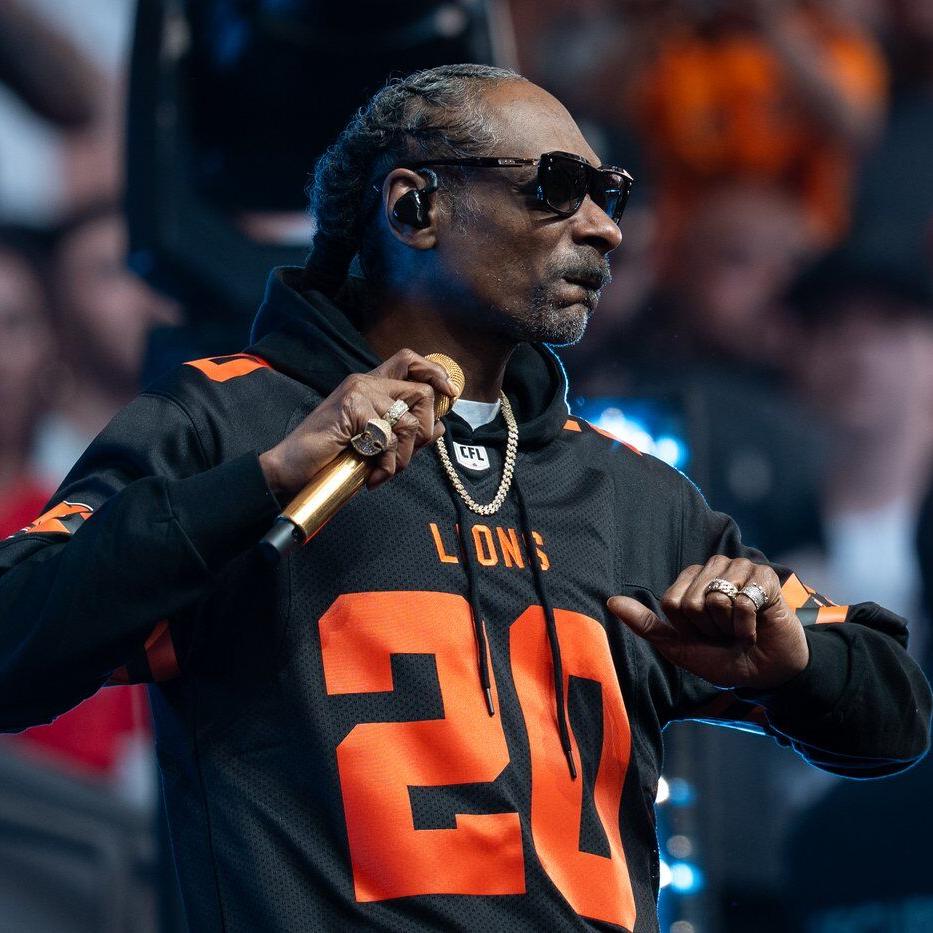 Legendary rapper Snoop Dogg performs ahead of B.C. Lions home opener